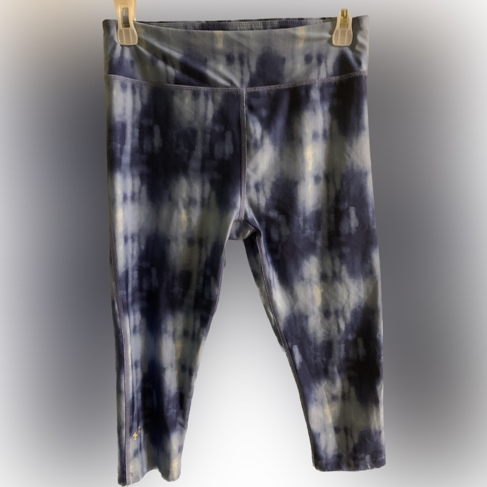 UA women’s leggings medium